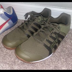 Inov shoes men’s 11 like brand new